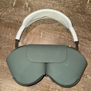 Apple AirPods Max Wireless Over-Ear Headset - Green: EXCELLENT condition